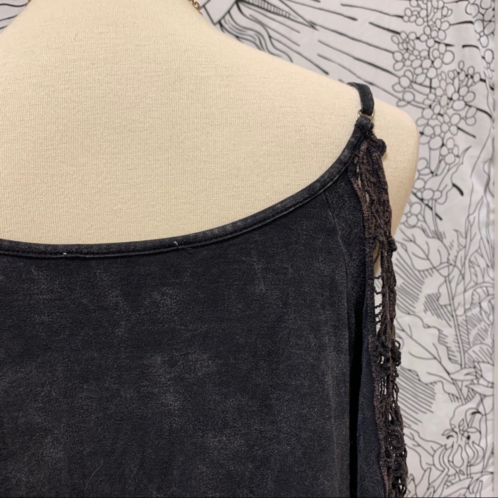 🌈 Amazing Lace off shoulders top - Picture 8 of 13
